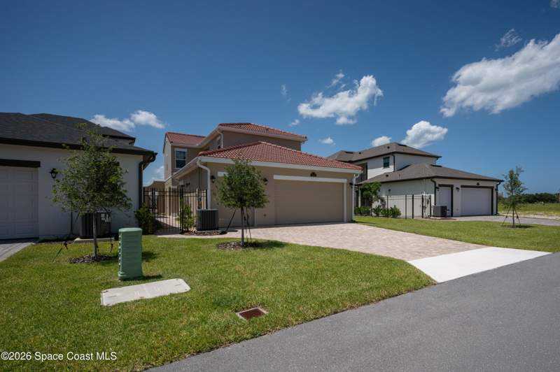 4 bedroom Single Family Residence at 7619 Allure Drive, Reeling Park, Melbourne — photo 5