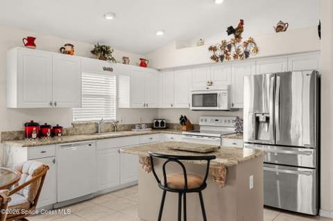3672 Shawnee Lane, Melbourne FL - photo 12 of 56