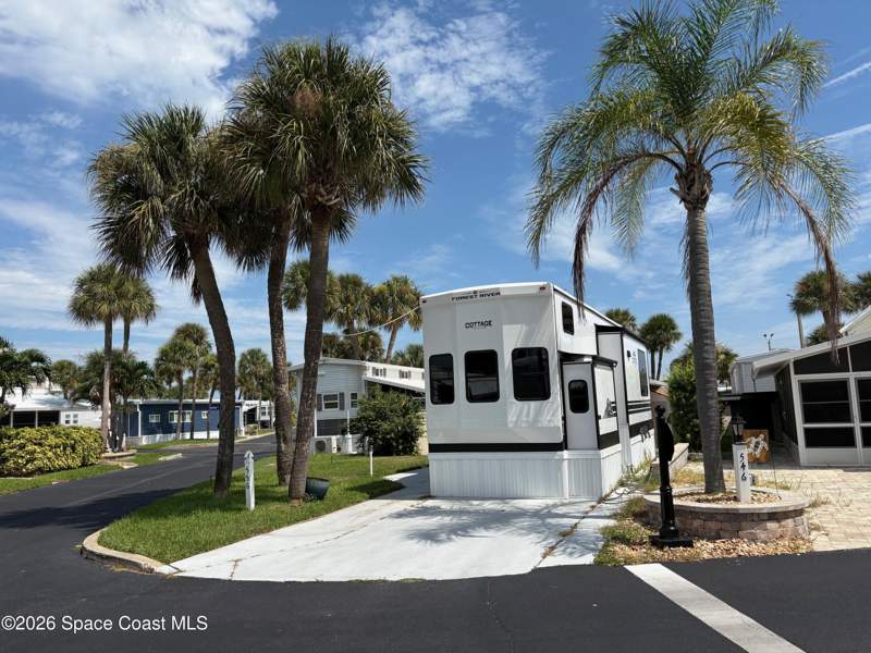 3 bedroom Manufactured Home at 556 Pier Lane #451, Outdoor Resorts, Melbourne Beach — photo 4