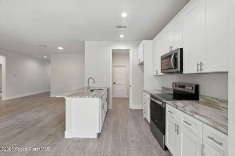 2095 Tahoe Avenue, Palm Bay FL - photo 11 of 34