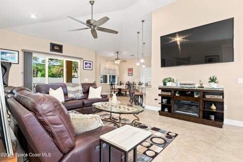 110 Via Catalano Court, Palm Bay FL - photo 19 of 70