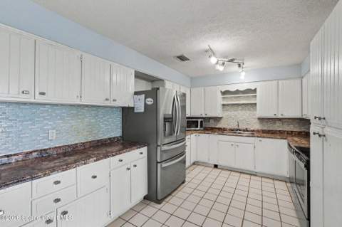 953 Cherokee Road, Palm Bay FL - photo 13 of 33