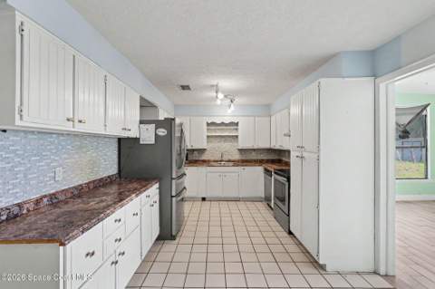 953 Cherokee Road, Palm Bay FL - photo 14 of 33