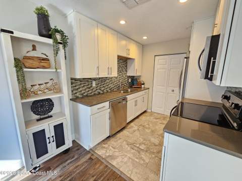 5 Fairway Drive #8, Cocoa Beach FL - photo 13 of 29