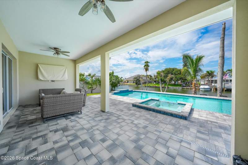 4 bedroom Single Family Residence at 318 Angelo Lane, Venetian Way Blk A, Cocoa Beach — photo 4