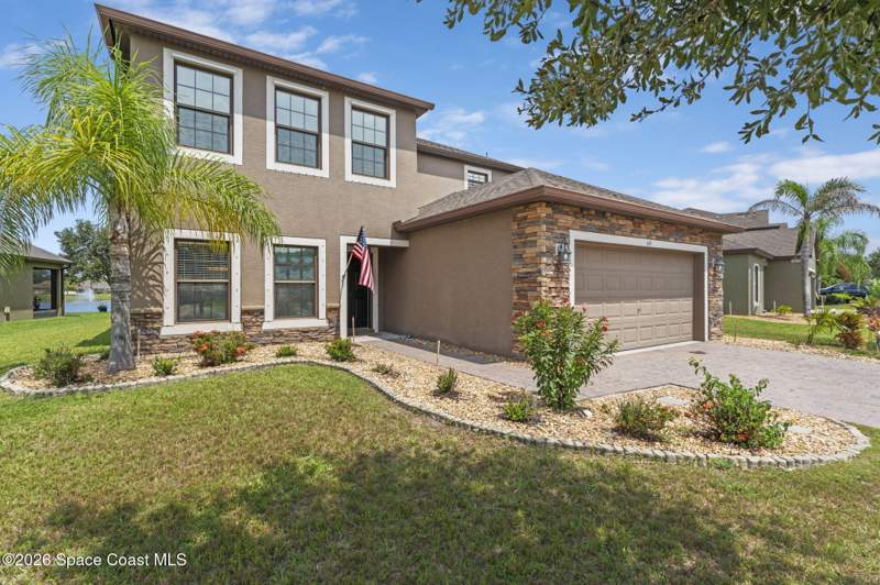 5 bedroom Single Family Residence at 641 Dillard Drive, Amberwood at Bayside Lakes, Palm Bay — photo 3