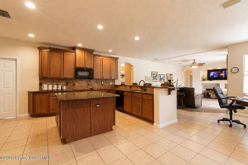 4 bedroom Single Family Residence at 2620 La Cita Lane, Village Woods at La Cita Phase 3, Titusville — photo 4