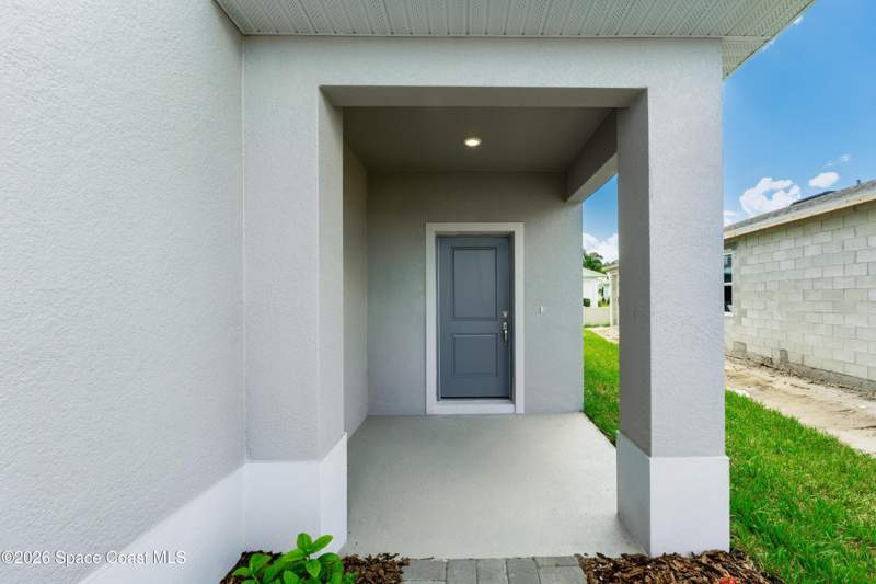 4 bedroom Single Family Residence at 856 Castleford Avenue, Reserve at Country Club Lakes Estates, Palm Bay — photo 3