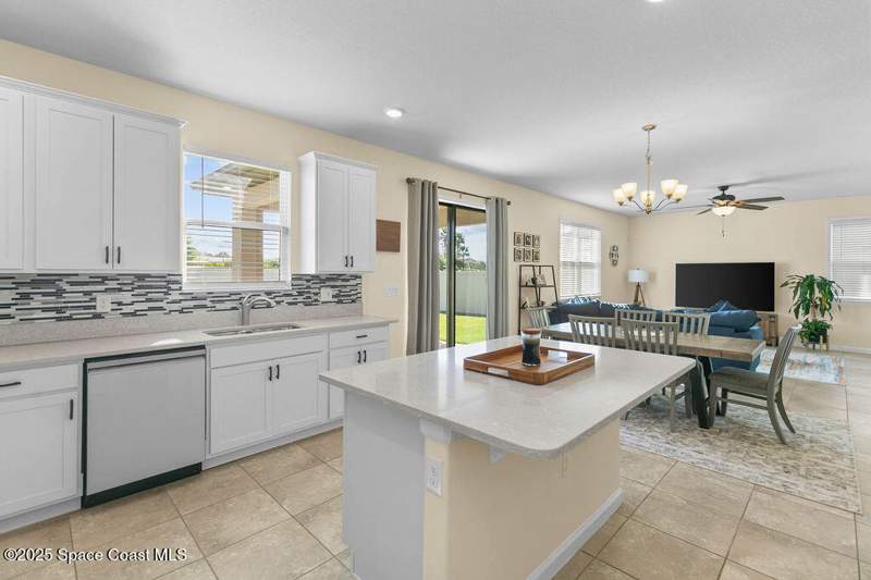 4 bedroom Single Family Residence at 4718 Alligator Flag Circle, Sawgrass Lakes The Landings, West Melbourne — photo 4