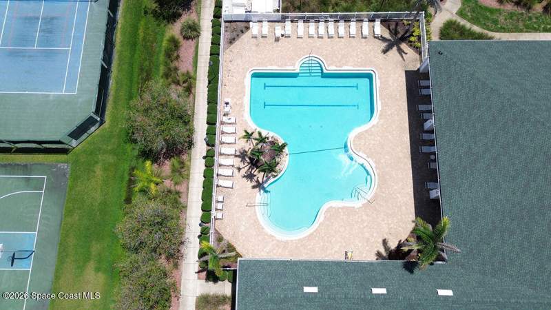 5 bedroom Single Family Residence at 539 Easton Forest Circle, Stonebriar at Bayside Lakes, Palm Bay — photo 3