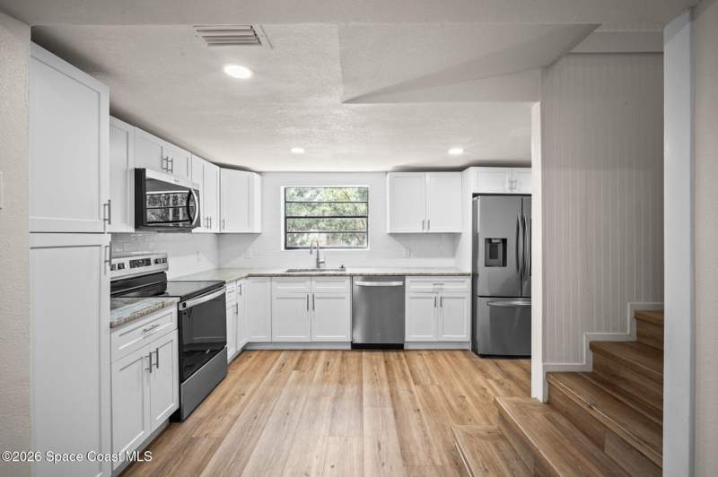 5 bedroom Single Family Residence at 1576 Grandview Way, Grandview Shores Replat of Blks 3 To 10, Melbourne — photo 5