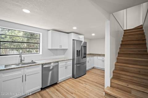 1576 Grandview Way, Melbourne FL - photo 8 of 52