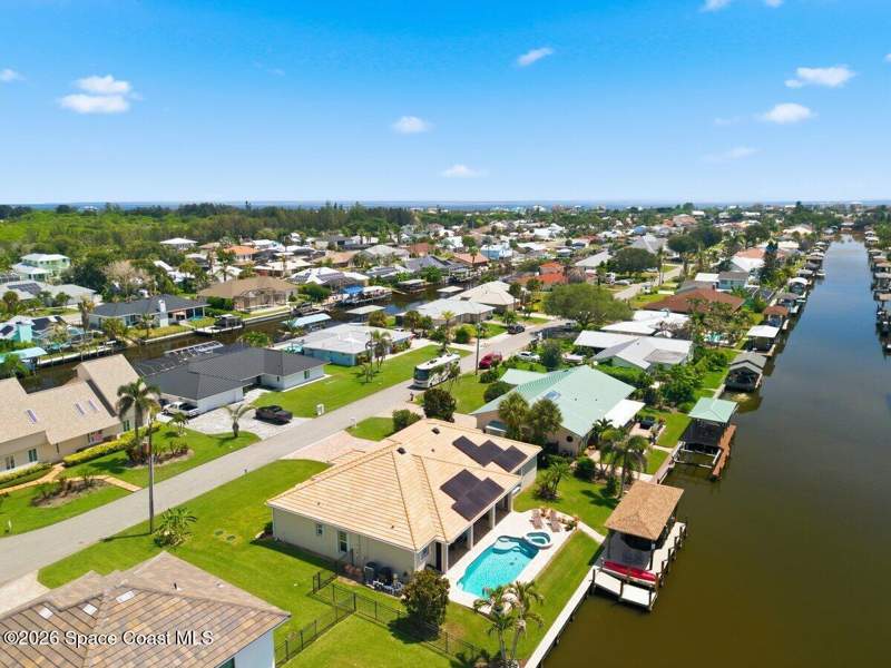 3 bedroom Single Family Residence at 411 Hiawatha Way, Sunnyland Beach Sec 6, Melbourne Beach — photo 4