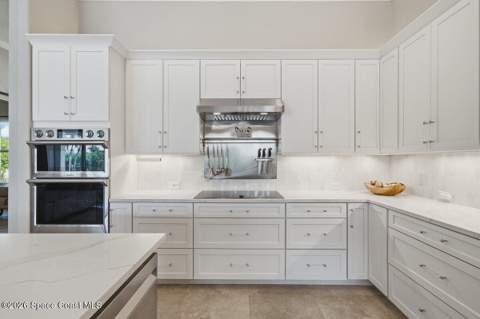 411 Hiawatha Way, Melbourne Beach FL - photo 11 of 42