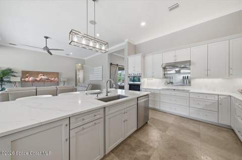 411 Hiawatha Way, Melbourne Beach FL - photo 10 of 42