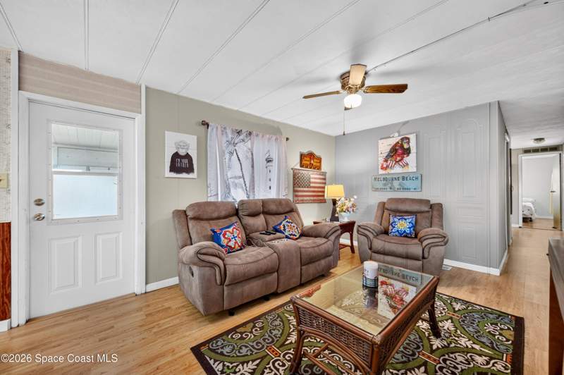 2 bedroom Manufactured Home at 250 Liberty Lane, A1A Condo Park Condo, Melbourne Beach — photo 4