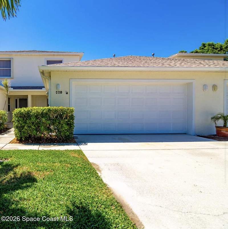 3 bedroom Townhouse at 220 Thatch Palm Court, Coquina Palms, Indian Harbour Beach — photo 1