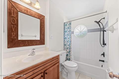 1490 Malibu Circle #108, Palm Bay FL - photo 18 of 32