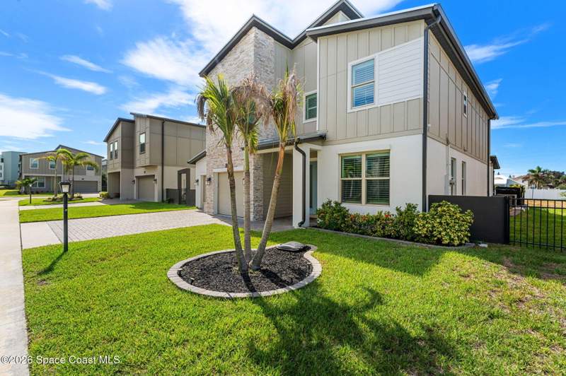 6 bedroom Single Family Residence at 420 Strand Drive, Harbor Island Beach Club, Melbourne Beach — photo 3
