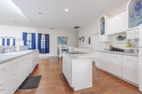 274 Lagoon Street, Palm Bay FL - photo 11 of 40