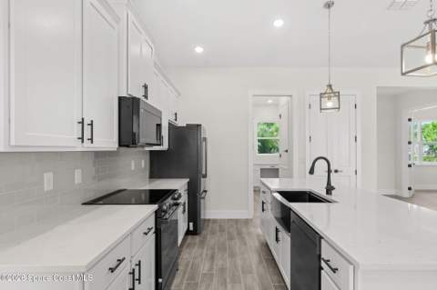 1697 Weiman Road, Palm Bay FL - photo 13 of 34