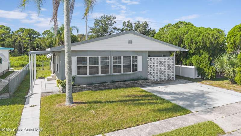 2 bedroom Manufactured Home at 2374 Royal Palm Drive, Palm Bay Colony Sec 1, Palm Bay — photo 2