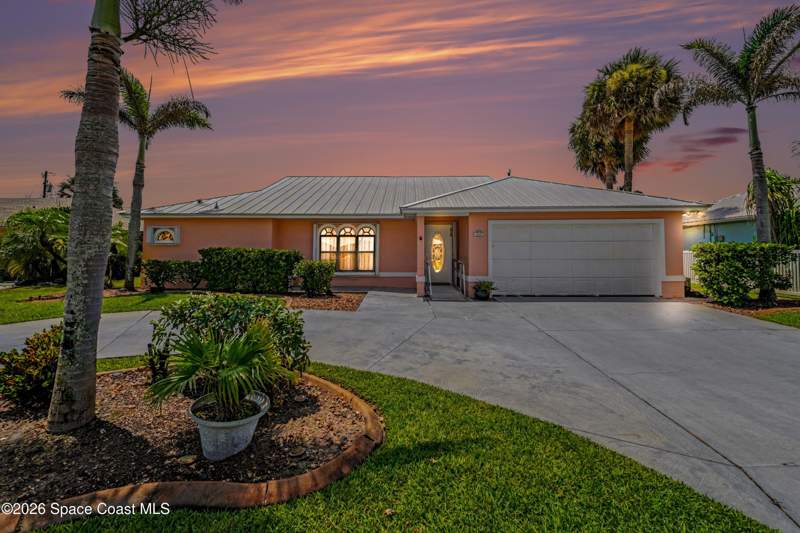 3 bedroom Single Family Residence at 209 Chalet Avenue, Indialantic Heights 2 A, Indialantic — photo 3