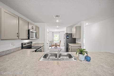 853 Redrock Street, Palm Bay FL - photo 14 of 37