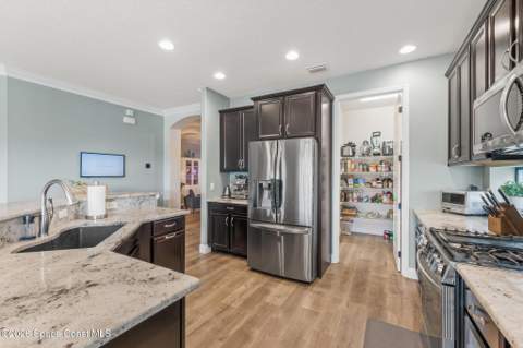 8552 Strom Park Drive, Melbourne FL - photo 11 of 61