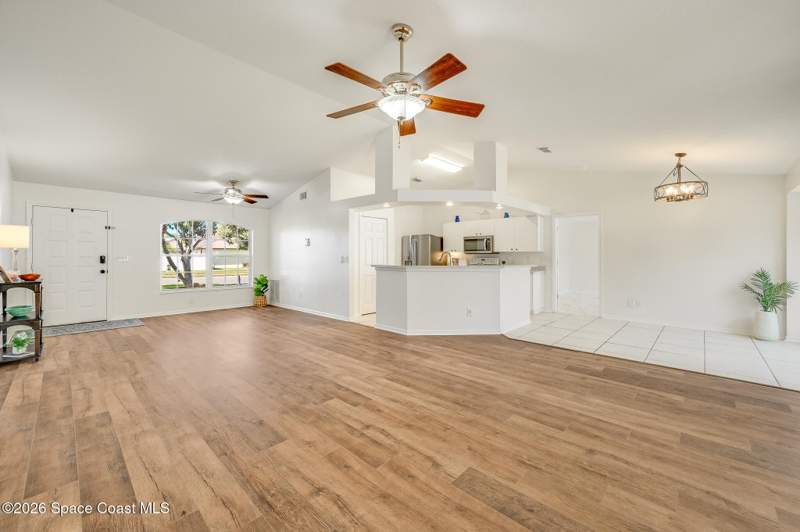 3 bedroom Single Family Residence at 883 Del Mar Circle, Saddlebrooke of W Melbourne A Replat of Saddleb, West Melbourne — photo 3