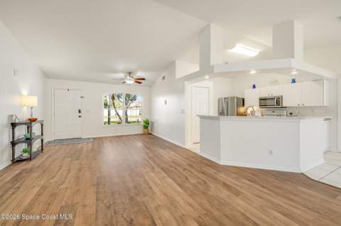 883 Del Mar Circle, West Melbourne FL - photo 9 of 53