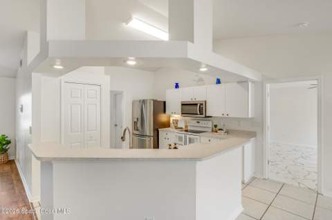 883 Del Mar Circle, West Melbourne FL - photo 12 of 53