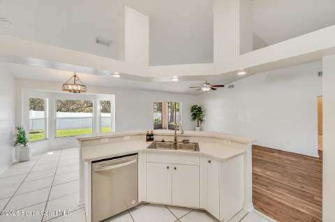 883 Del Mar Circle, West Melbourne FL - photo 14 of 53