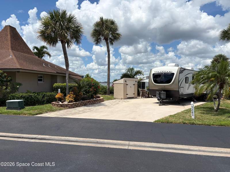 2 bedroom Manufactured Home at 3293 Dockside Lane #62, Outdoor Resorts, Melbourne Beach — photo 3