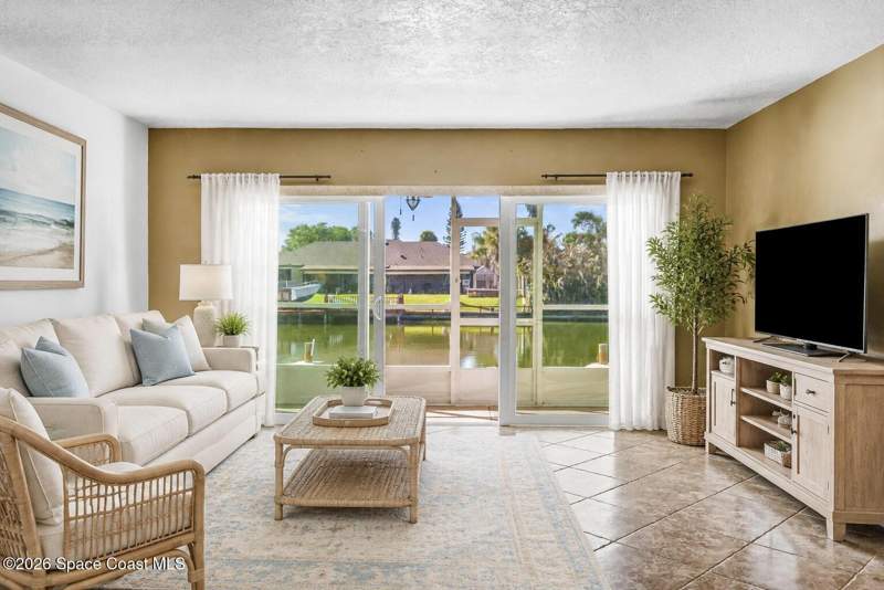 2 bedroom Condominium at 1595 N Atlantic Avenue #110, Jamaica Cove Condo, Cocoa Beach — photo 3