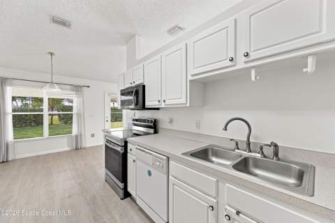 1381 Olde Bailey Lane, Melbourne FL - photo 7 of 30