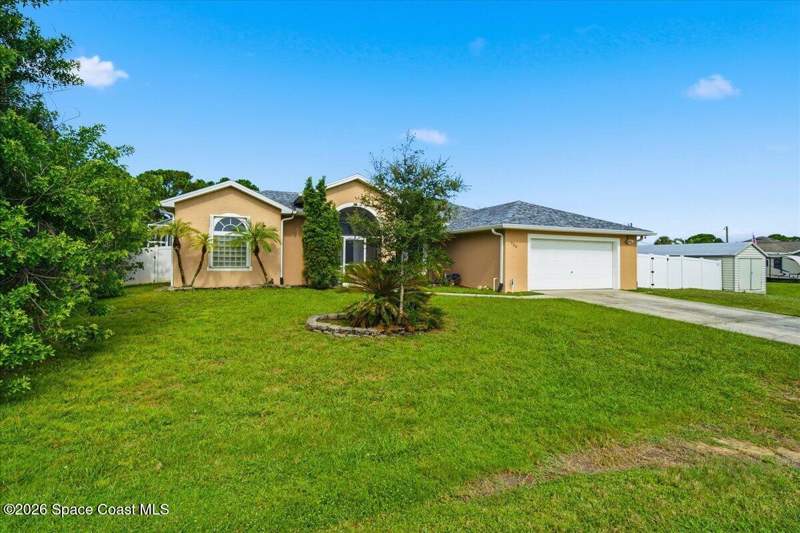 4 bedroom Single Family Residence at 730 Campina Avenue, Port Malabar Unit 11, Palm Bay — photo 2