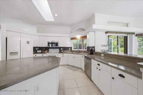 730 Campina Avenue, Palm Bay FL - photo 12 of 40