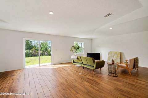 1850 Thorman Avenue, Palm Bay FL - photo 7 of 19