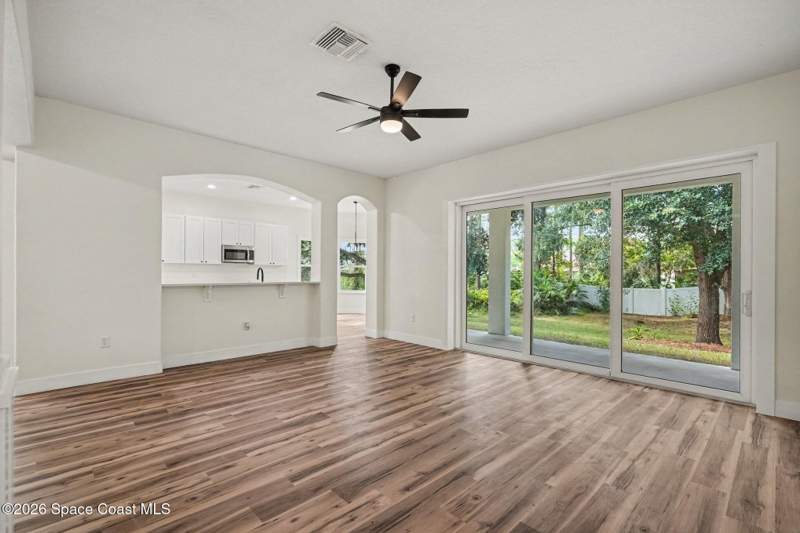 5 bedroom Single Family Residence at 3025 Fawn Lake Boulevard, Fawn Lake Pud Phase 2 Unit 3, Mims — photo 4