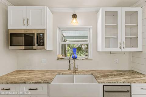 688 Charles Drive, Melbourne FL - photo 9 of 34