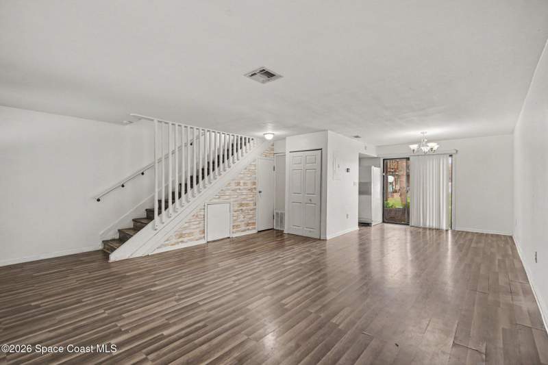3 bedroom Townhouse at 1300 Arlington Lane #116, Arlington Pines Townhouses As Desc In Orb 3489 Pg, Palm Bay — photo 4