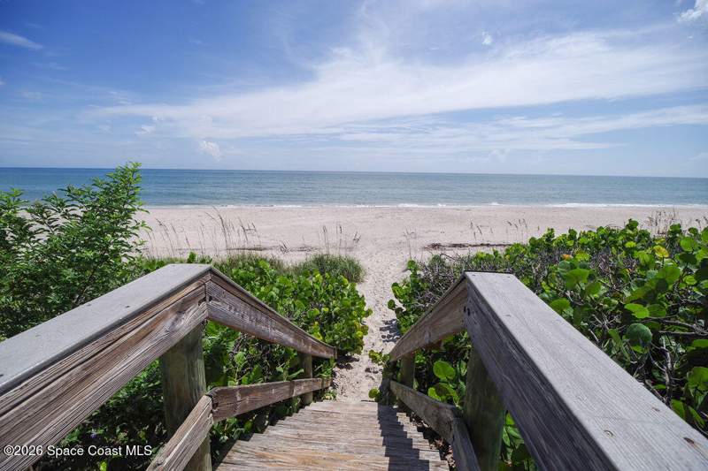2 bedroom Single Family Residence at 175 Atlantic Avenue, Canova Beach Vacation Homesites, Indialantic — photo 4