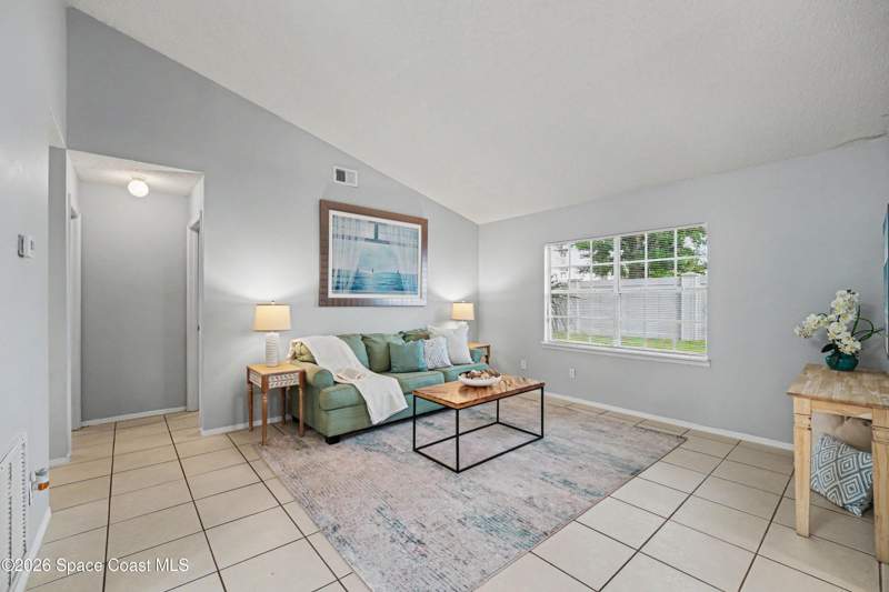 3 bedroom Single Family Residence at 4260 Silver Lake Drive, South Lakes Phase I, Melbourne — photo 3