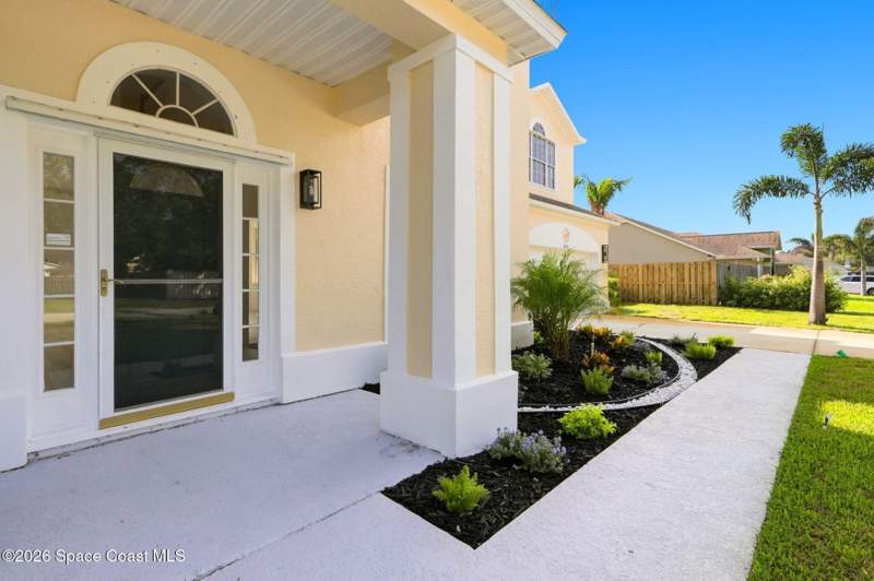5 bedroom Single Family Residence at 2520 Millrace Way, Watermill, Merritt Island — photo 4
