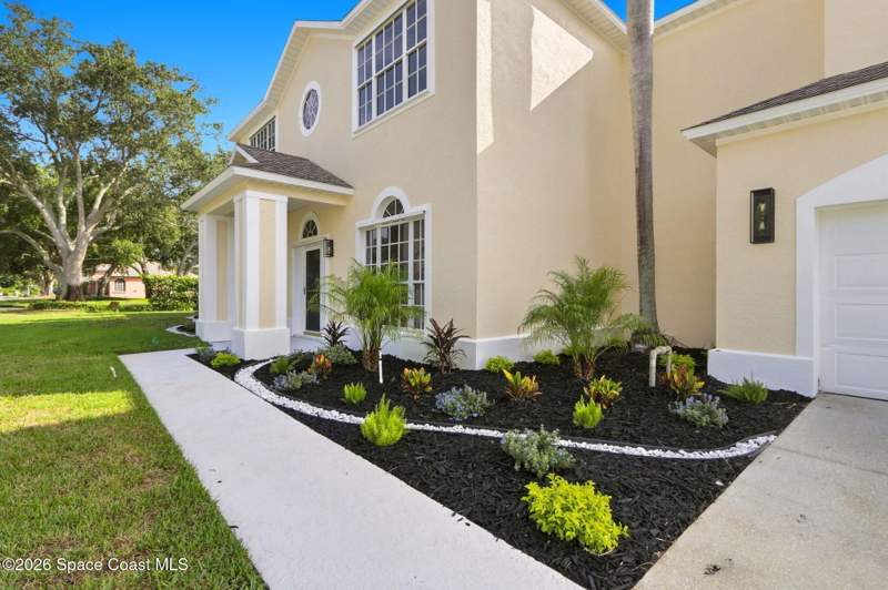 5 bedroom Single Family Residence at 2520 Millrace Way, Watermill, Merritt Island — photo 5