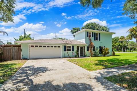 232 Circle Drive, Cape Canaveral FL - photo 8 of 59