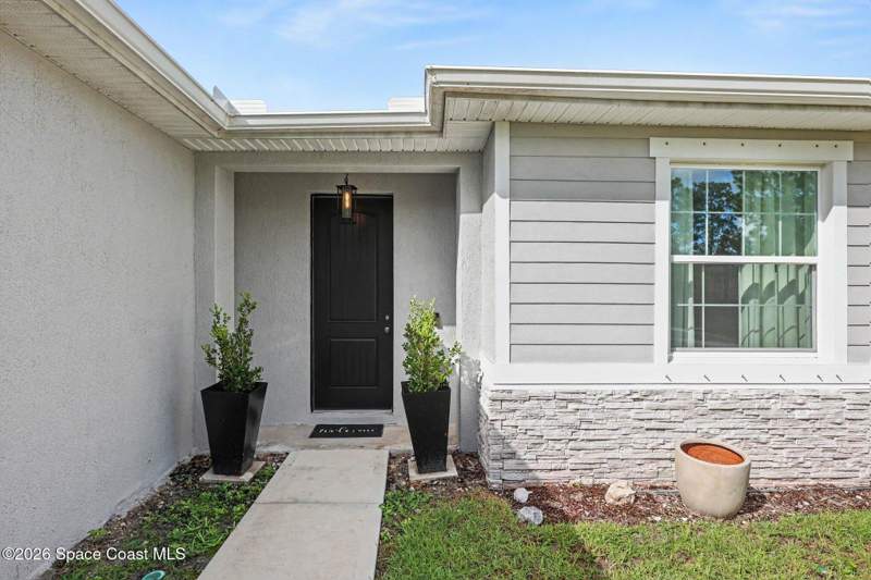 4 bedroom Single Family Residence at 560 Topeka Road, Port Malabar Unit 20, Palm Bay — photo 5