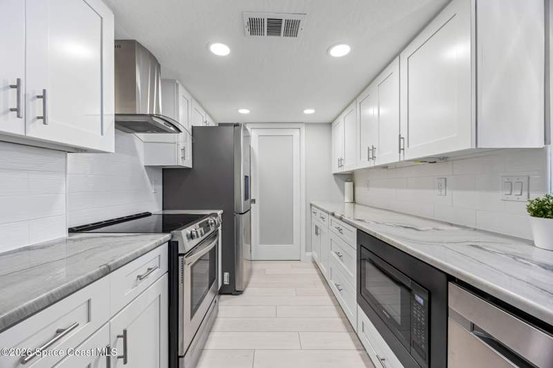 2 bedroom Condominium at 877 N Highway A1a #406, Villager Condo, Indialantic — photo 5