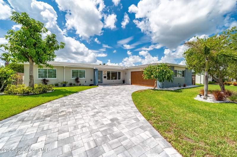 3 bedroom Single Family Residence at 452 Cardinal Drive, Waterway Estates 3rd Addn, Satellite Beach — photo 2